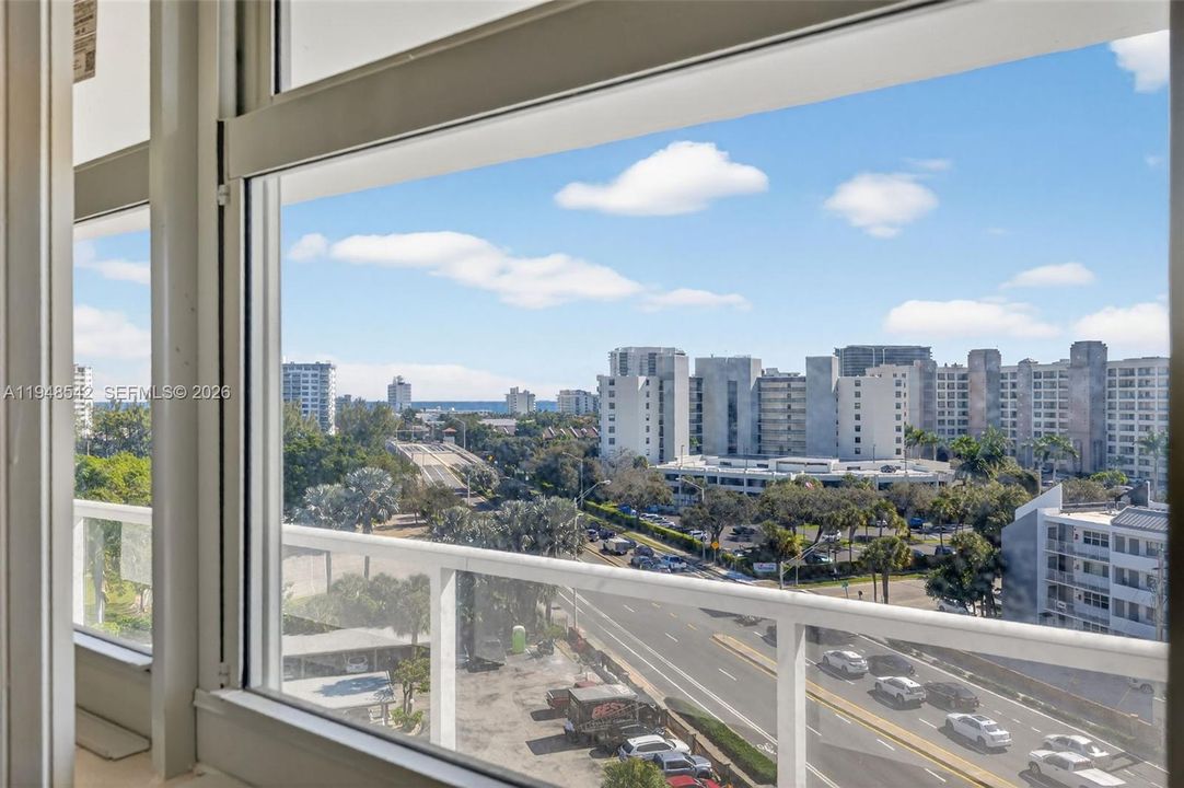 На продажу: $199,900 (1 спален, 1 ванн, 710 Квадратных фут)