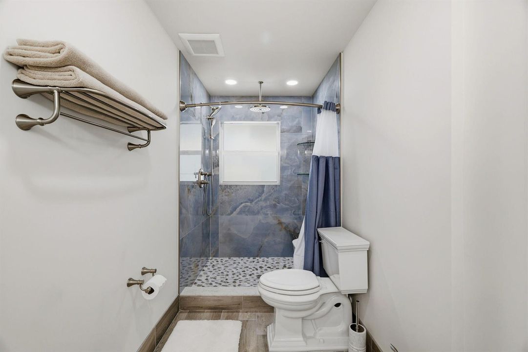 PHOTOS-26