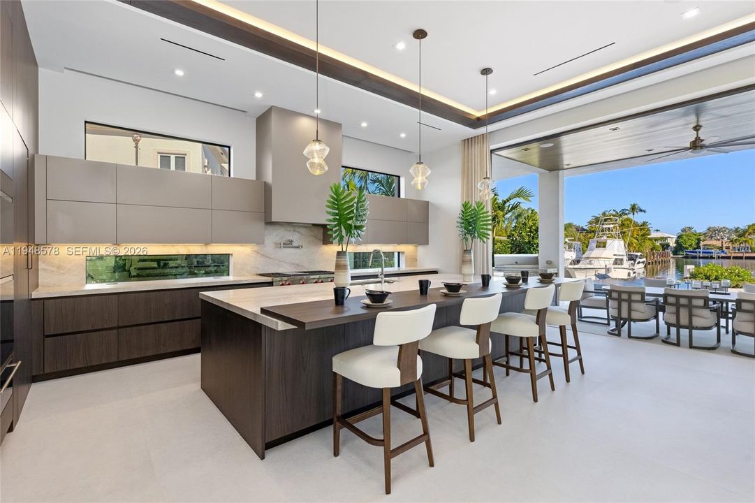En Venta: $17,900,000 (6 camas, 6 baños, 11496 Pies cuadrados)