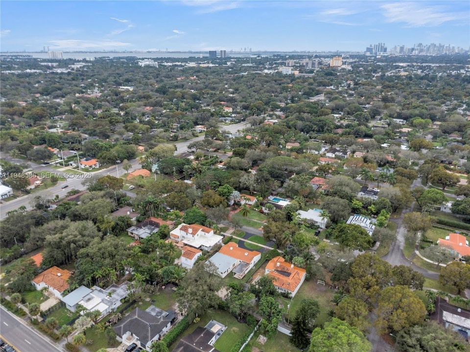 For Sale: $1,895,000 (4 beds, 3 baths, 2787 Square Feet)