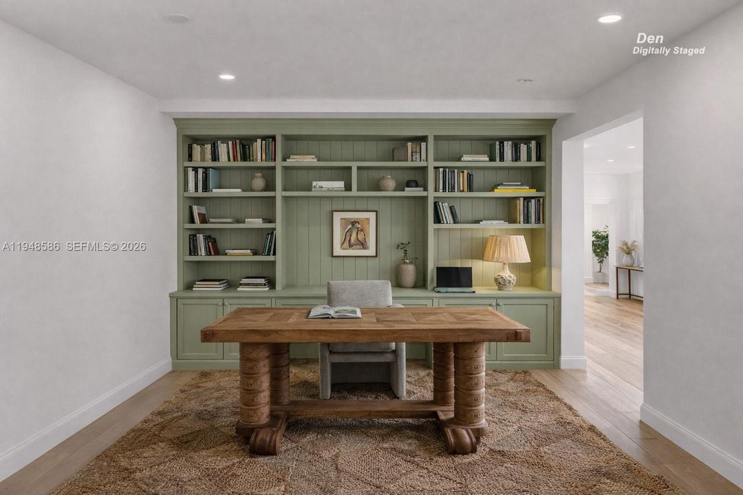 Virtually Staged Versatile  Bonus Room (optional 5th Bedroom)