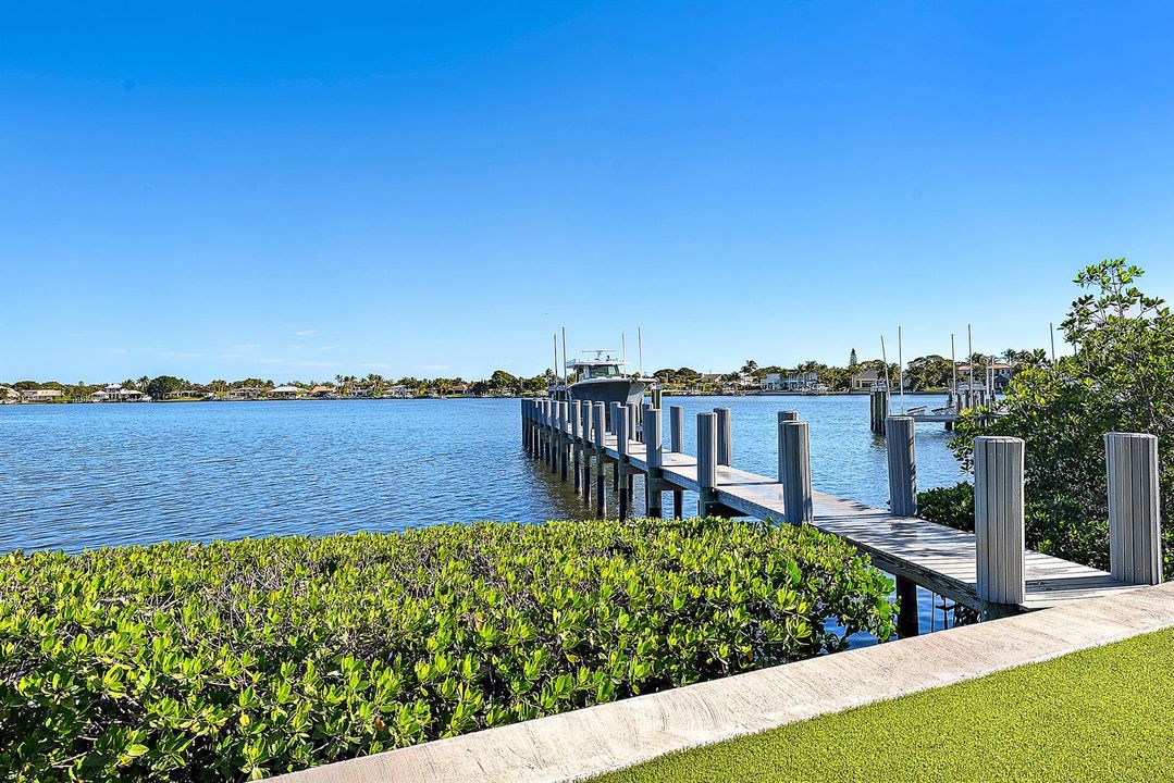Dock