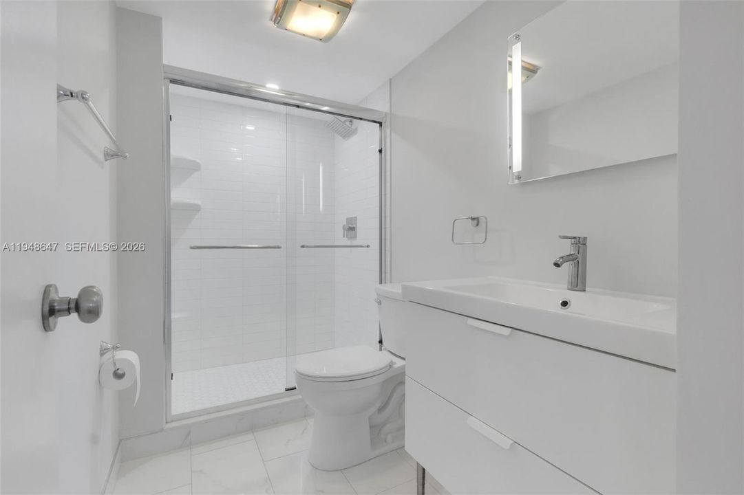 For Sale: $565,000 (2 beds, 2 baths, 1078 Square Feet)