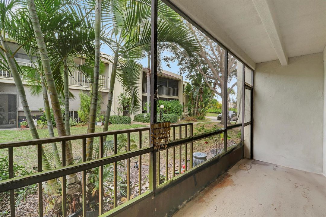 Screened Patio