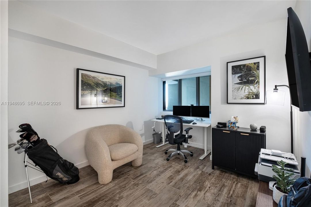 En Venta: $895,000 (2 camas, 2 baños, 1067 Pies cuadrados)