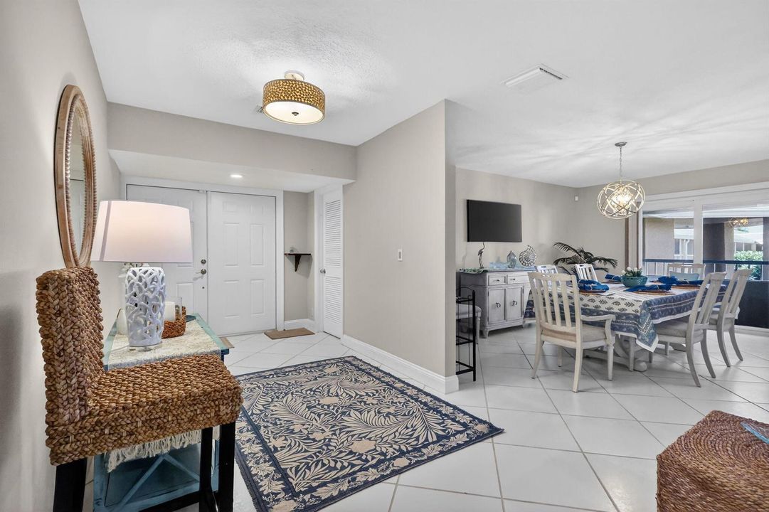 Foyer /Entry