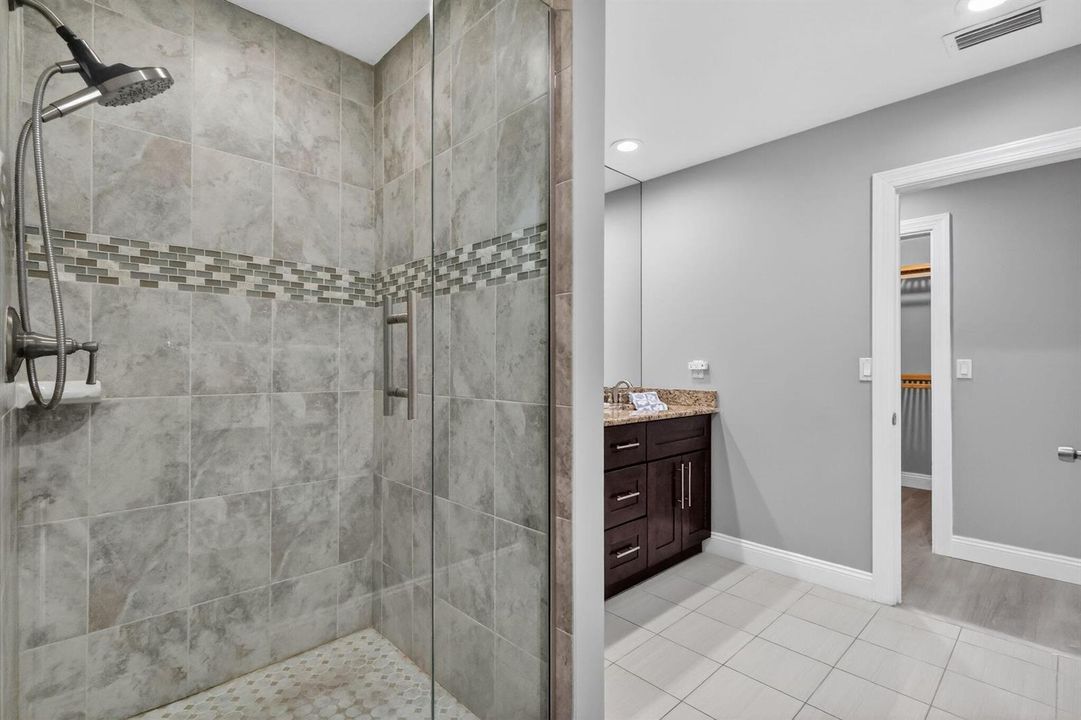 Master bath Shower