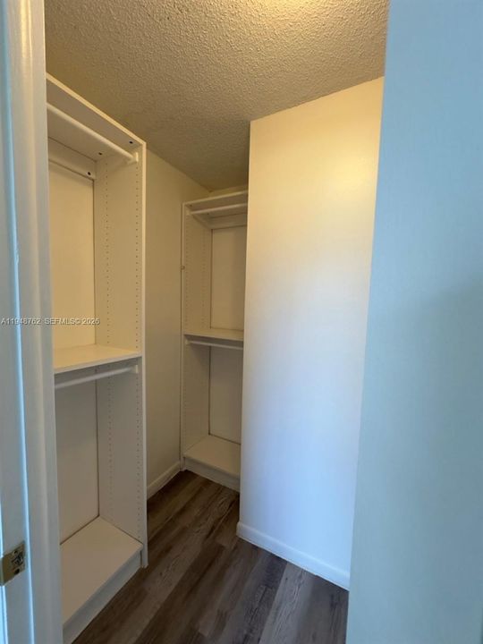 На продажу: $156,000 (2 спален, 2 ванн, 960 Квадратных фут)