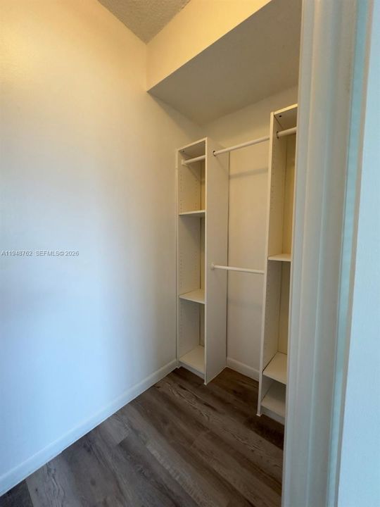 На продажу: $156,000 (2 спален, 2 ванн, 960 Квадратных фут)