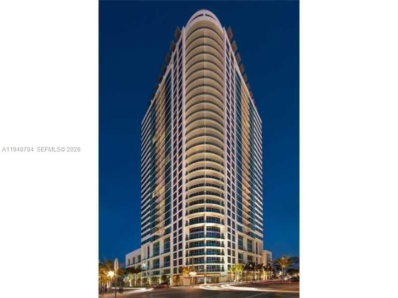 For Sale: $715,000 (1 beds, 2 baths, 1291 Square Feet)