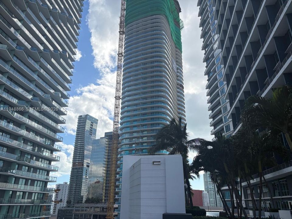 For Sale: $464,900 (1 beds, 1 baths, 705 Square Feet)