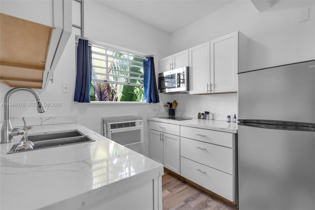 En Venta: $195,000 (0 camas, 1 baños, 420 Pies cuadrados)