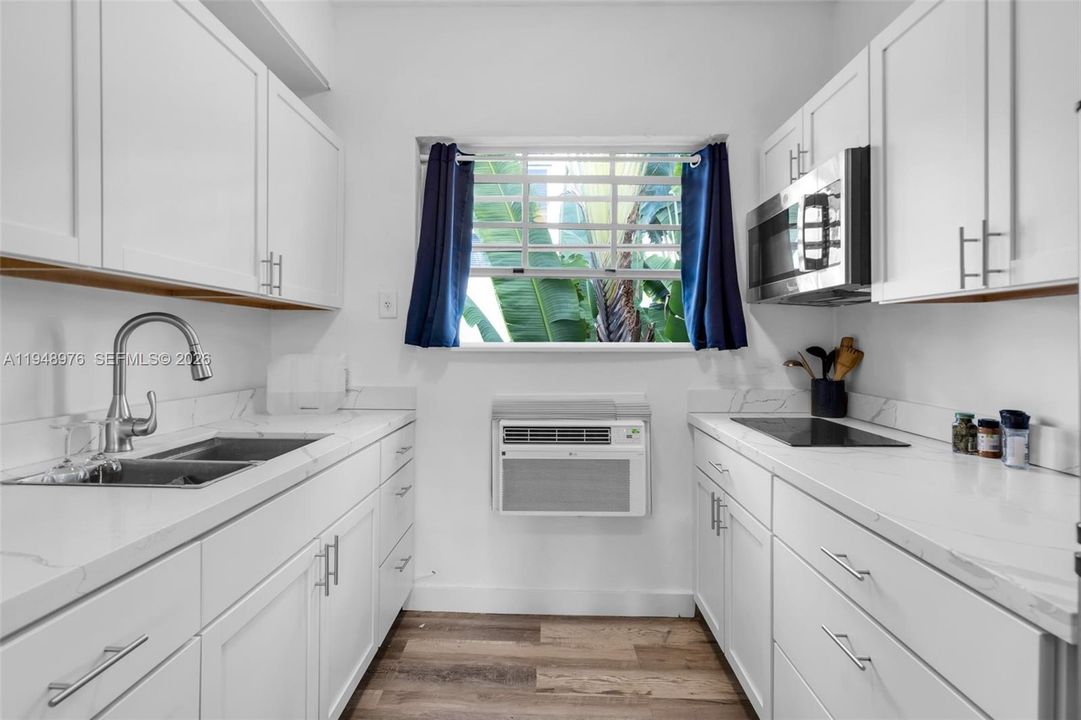En Venta: $195,000 (0 camas, 1 baños, 420 Pies cuadrados)