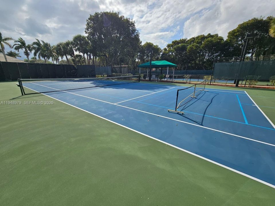 En Venta: $1,795,000 (1.66 acres)