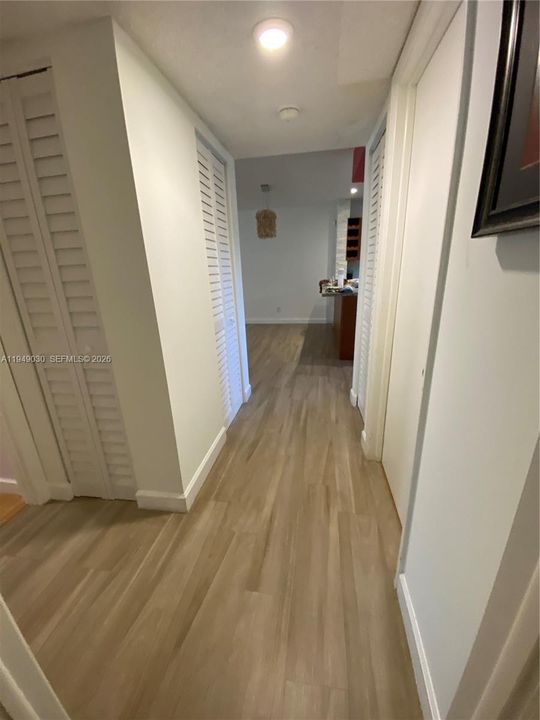 En Venta: $159,900 (2 camas, 2 baños, 1000 Pies cuadrados)