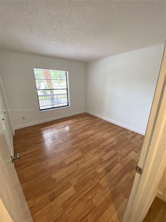 En Venta: $159,900 (2 camas, 2 baños, 1000 Pies cuadrados)
