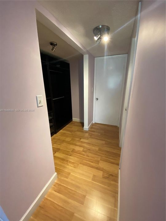 En Venta: $159,900 (2 camas, 2 baños, 1000 Pies cuadrados)
