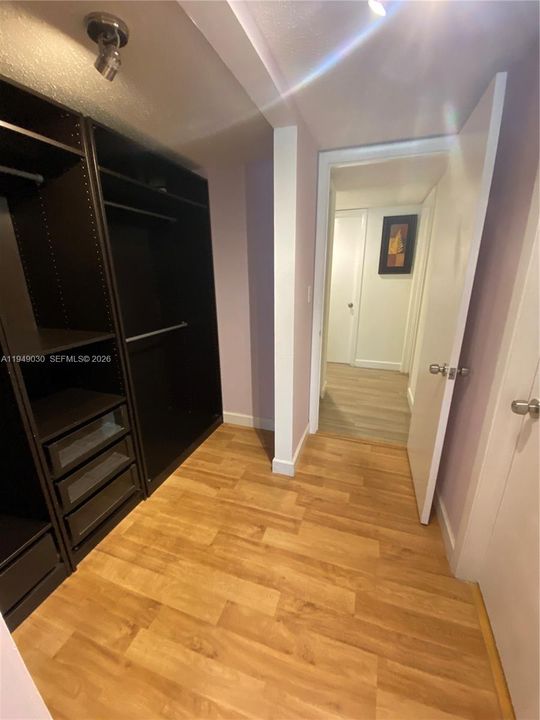 En Venta: $159,900 (2 camas, 2 baños, 1000 Pies cuadrados)