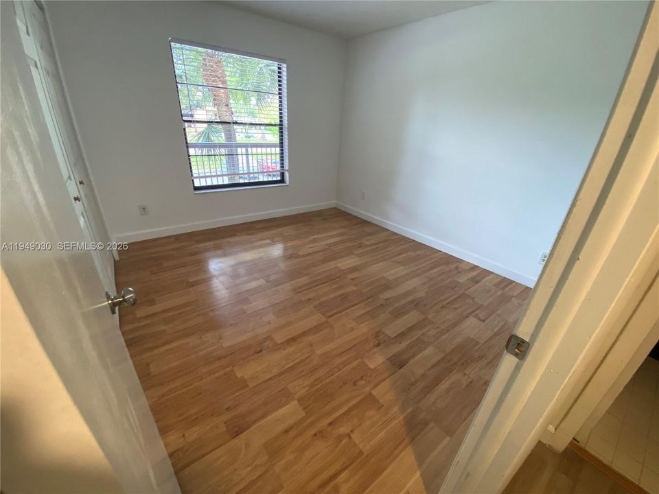 En Venta: $159,900 (2 camas, 2 baños, 1000 Pies cuadrados)