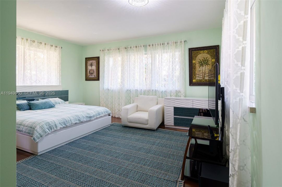 В аренду: $65,000 (4 спален, 4 ванн, 4144 Квадратных фут)