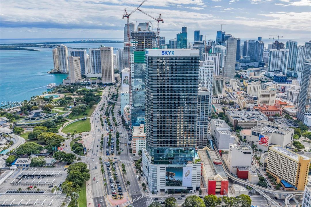 For Sale: $720,000 (0 beds, 1 baths, 442 Square Feet)