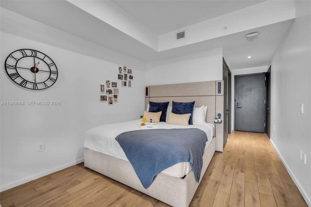 For Sale: $720,000 (0 beds, 1 baths, 442 Square Feet)