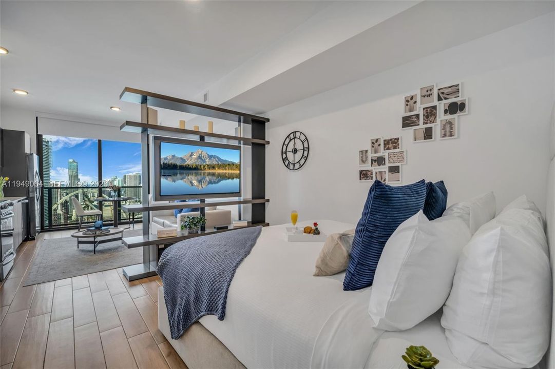 For Sale: $720,000 (0 beds, 1 baths, 442 Square Feet)