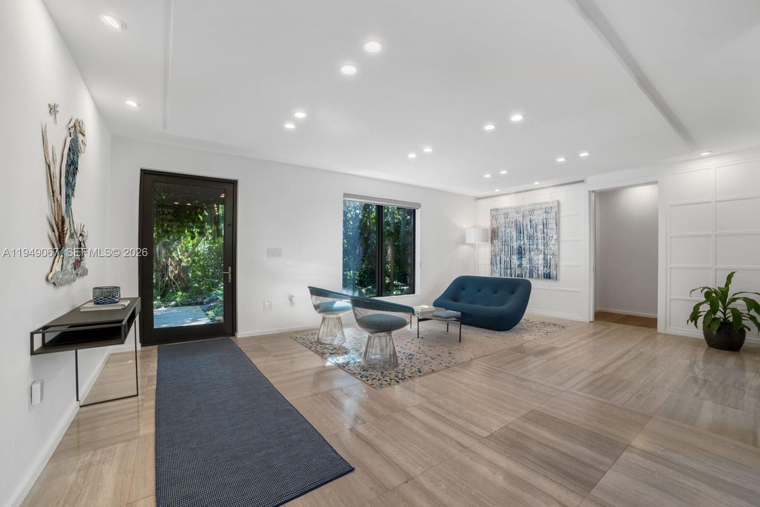 For Sale: $8,995,000 (4 beds, 4 baths, 3589 Square Feet)