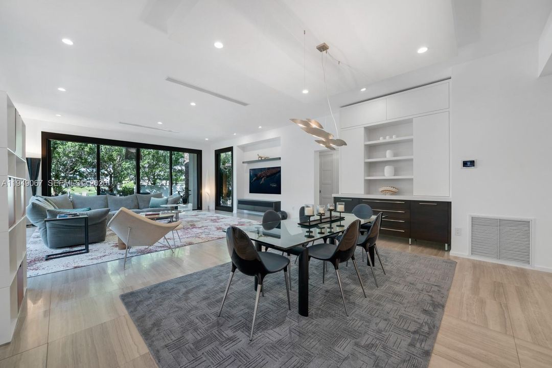 For Sale: $8,995,000 (4 beds, 4 baths, 3589 Square Feet)