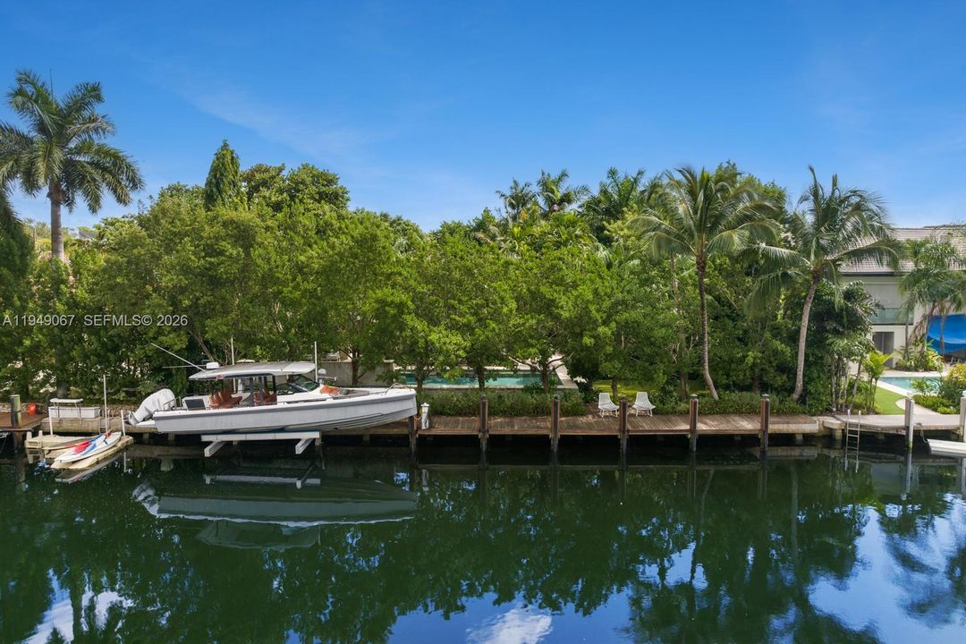 For Sale: $8,995,000 (4 beds, 4 baths, 3589 Square Feet)