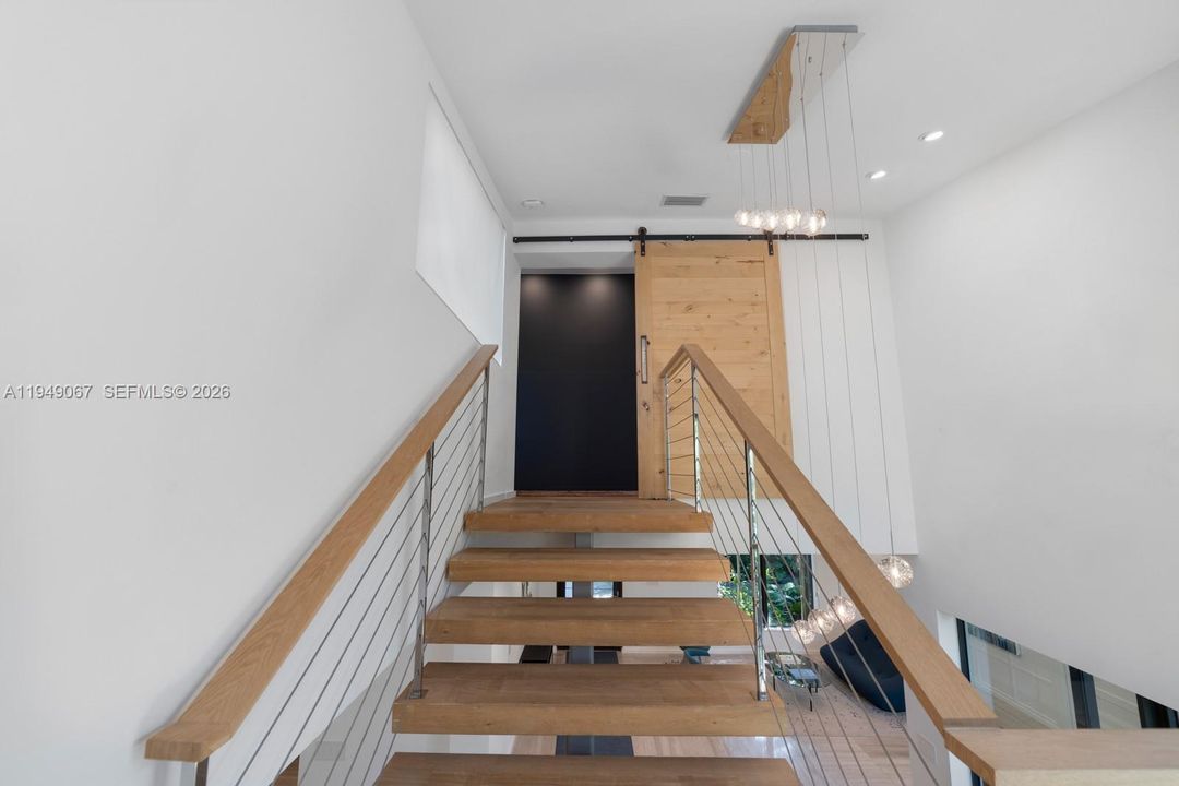 For Sale: $8,995,000 (4 beds, 4 baths, 3589 Square Feet)