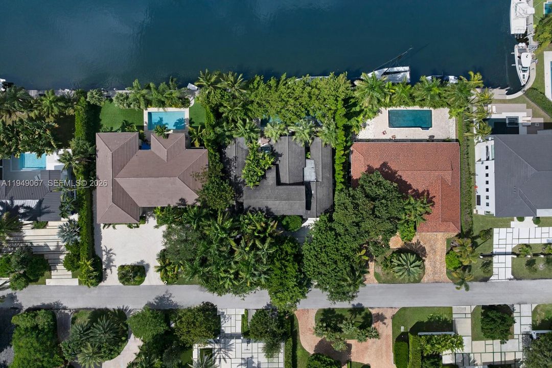 For Sale: $8,995,000 (4 beds, 4 baths, 3589 Square Feet)