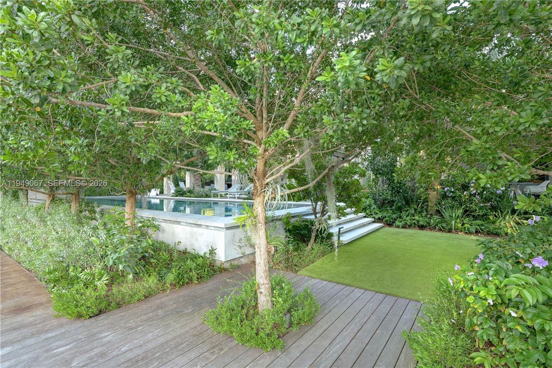 For Sale: $8,995,000 (4 beds, 4 baths, 3589 Square Feet)
