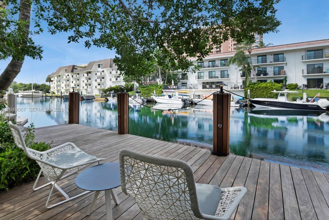 For Sale: $8,995,000 (4 beds, 4 baths, 3589 Square Feet)