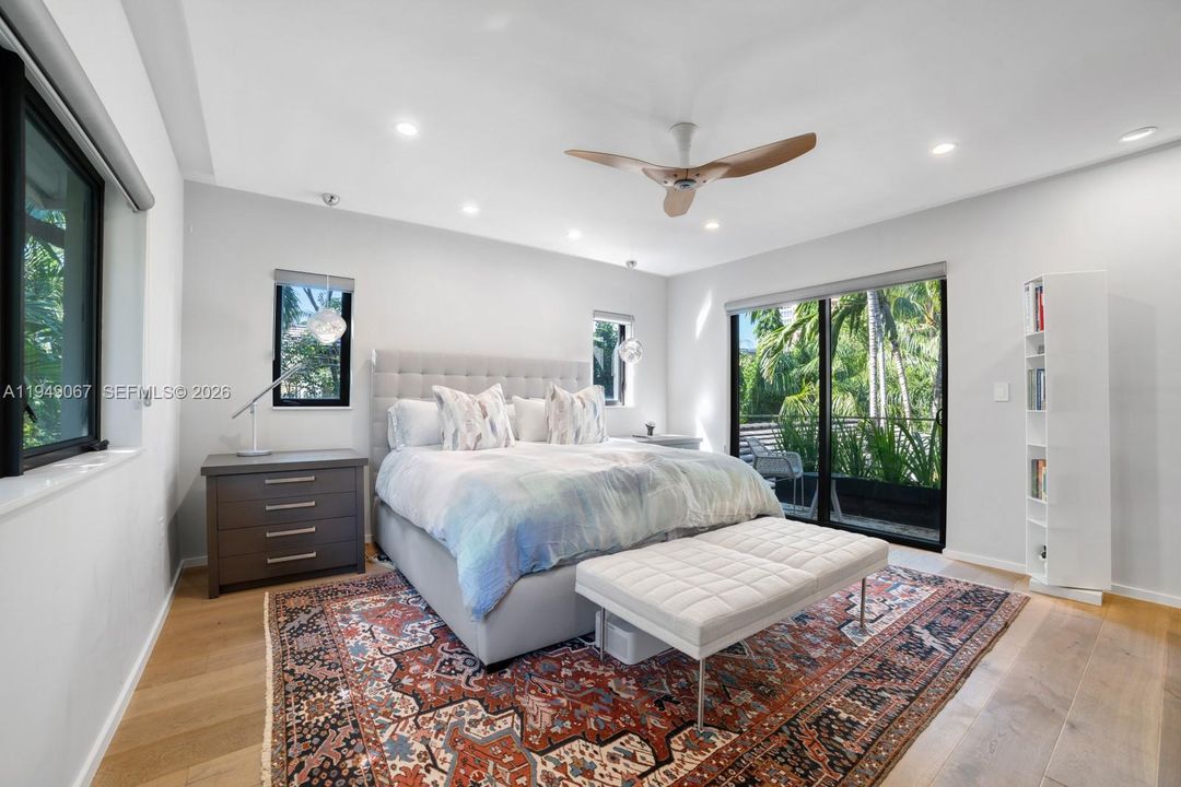 For Sale: $8,995,000 (4 beds, 4 baths, 3589 Square Feet)