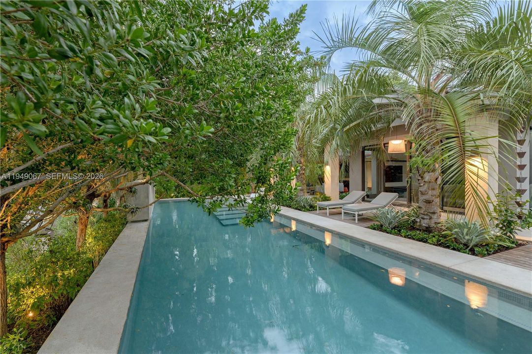 For Sale: $8,995,000 (4 beds, 4 baths, 3589 Square Feet)