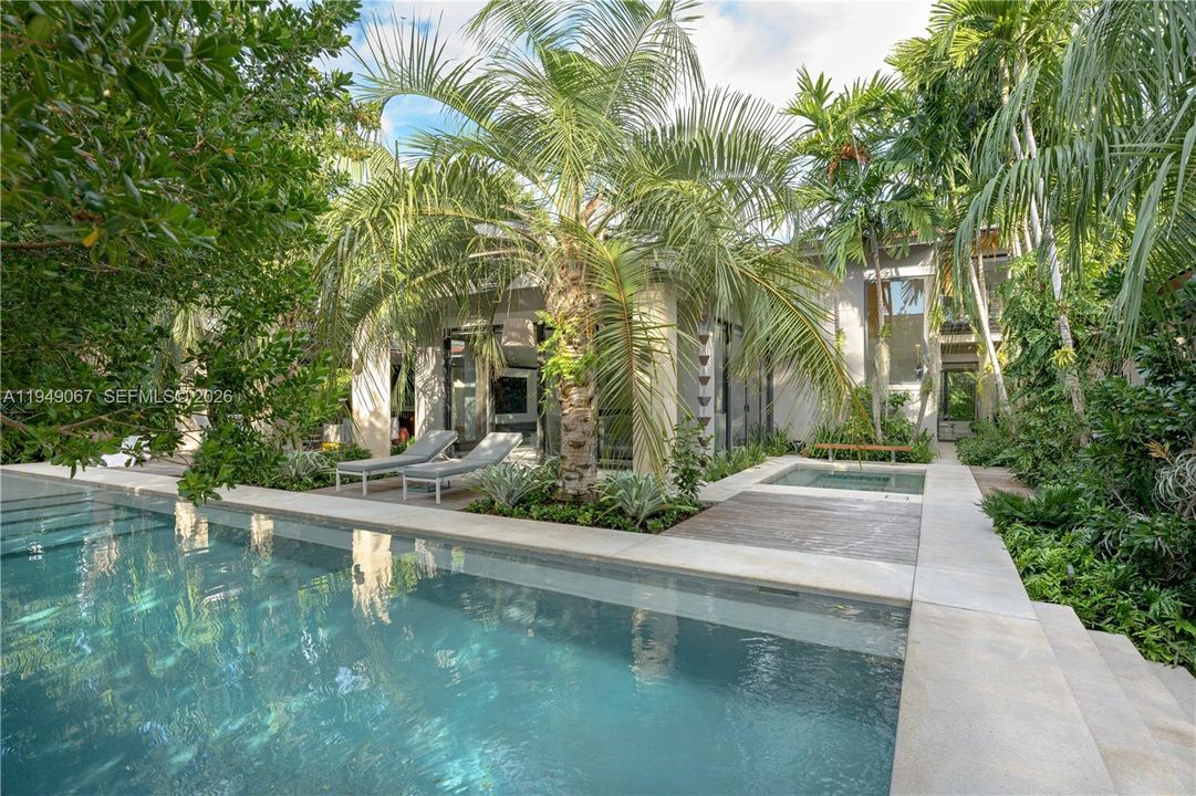 For Sale: $8,995,000 (4 beds, 4 baths, 3589 Square Feet)