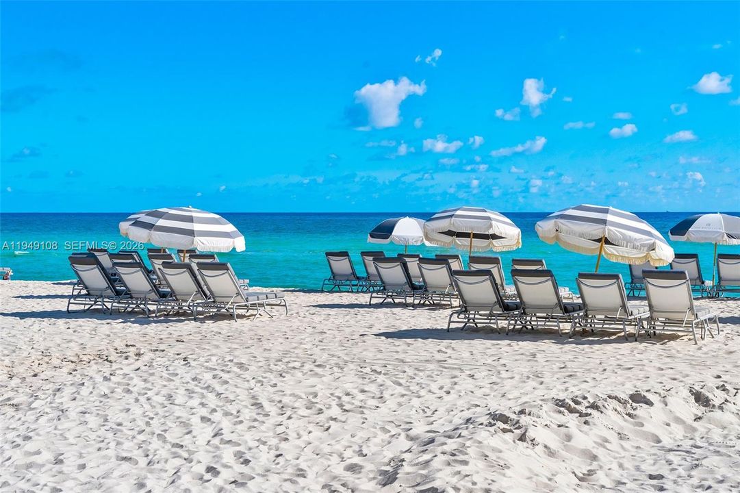 For Sale: $4,500,000 (5 beds, 5 baths, 4135 Square Feet)