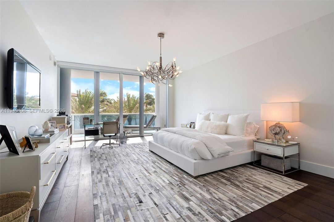 For Sale: $4,500,000 (5 beds, 5 baths, 4135 Square Feet)