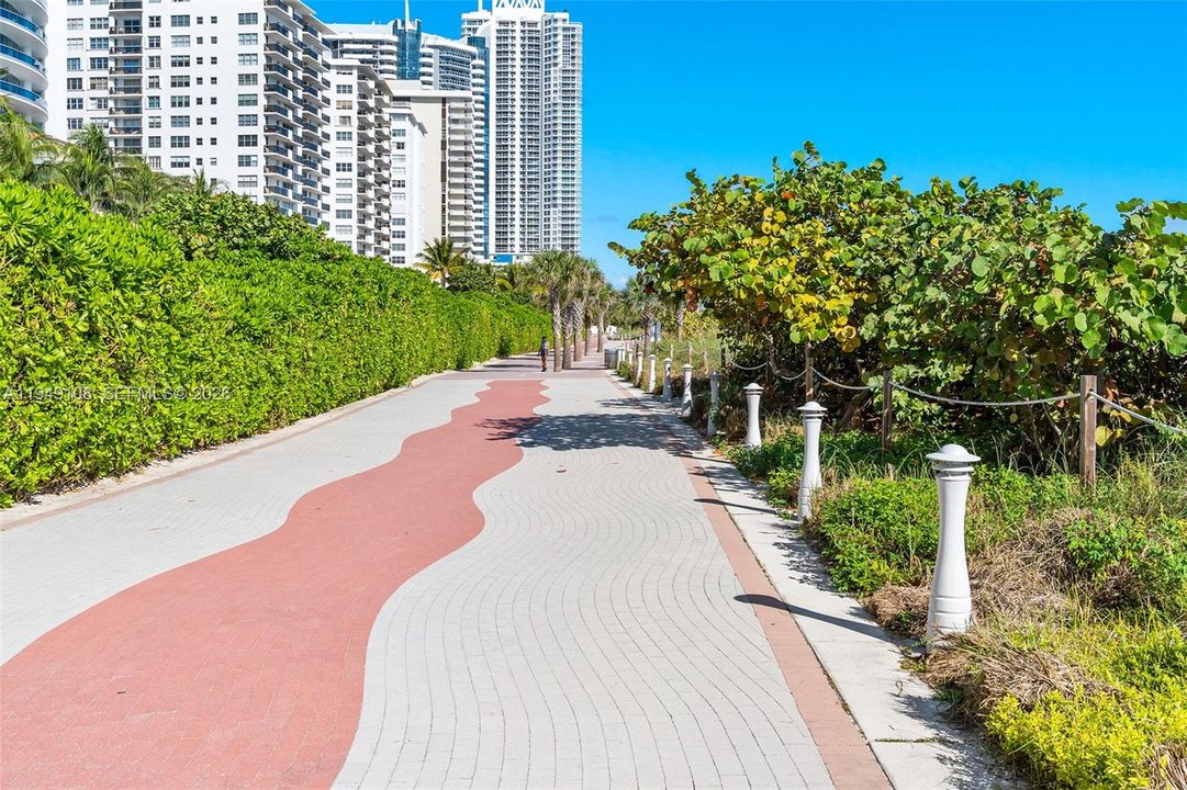 For Sale: $4,500,000 (5 beds, 5 baths, 4135 Square Feet)