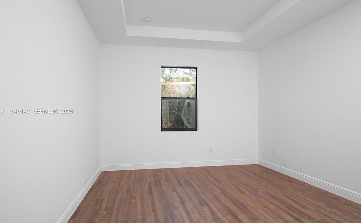Recientemente alquilado: $1,900 (3 camas, 2 baños, 1530 Pies cuadrados)
