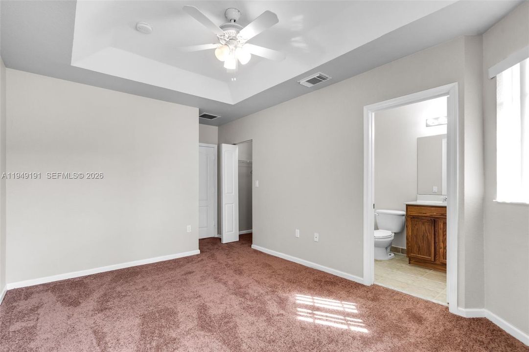 En Venta: $325,000 (3 camas, 2 baños, 1419 Pies cuadrados)