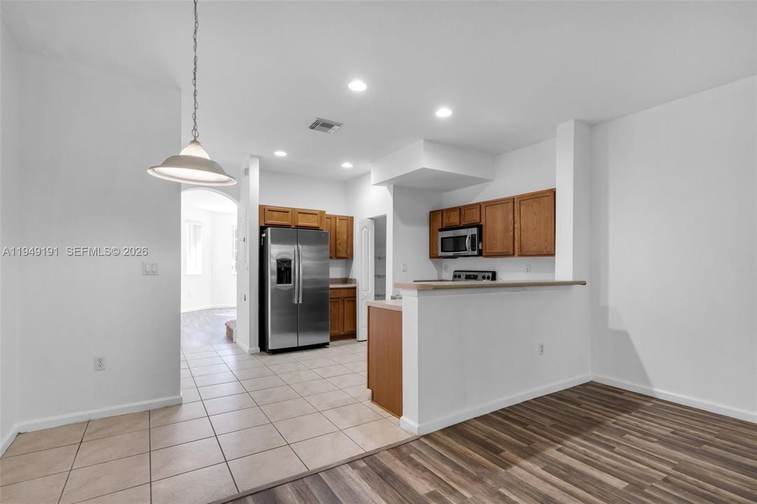 En Venta: $325,000 (3 camas, 2 baños, 1419 Pies cuadrados)