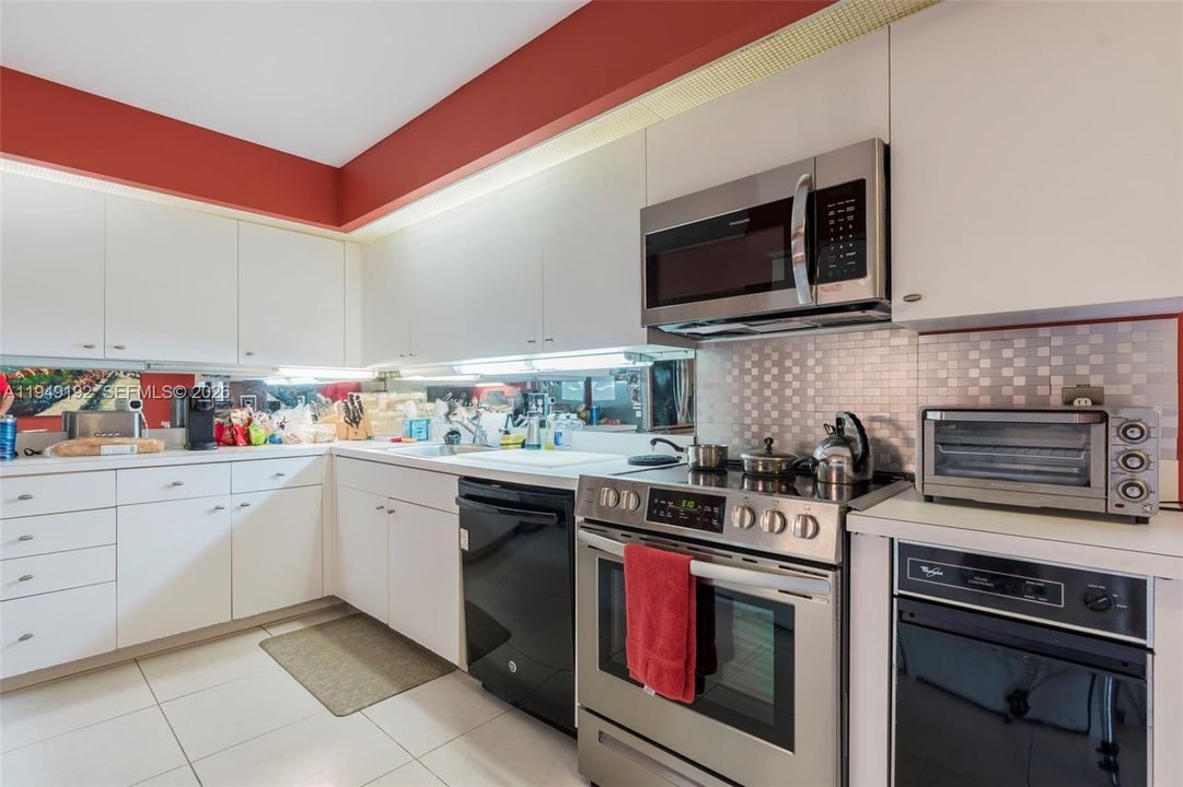 Activo con contrato: $95,000 (3 camas, 2 baños, 1809 Pies cuadrados)