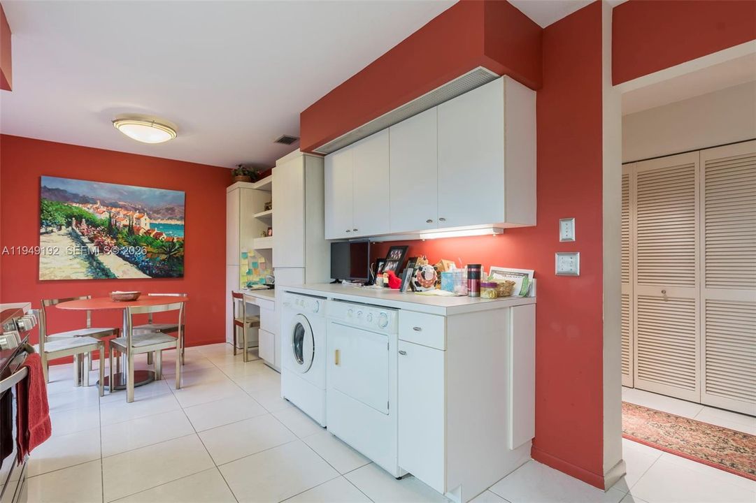 Activo con contrato: $95,000 (3 camas, 2 baños, 1809 Pies cuadrados)