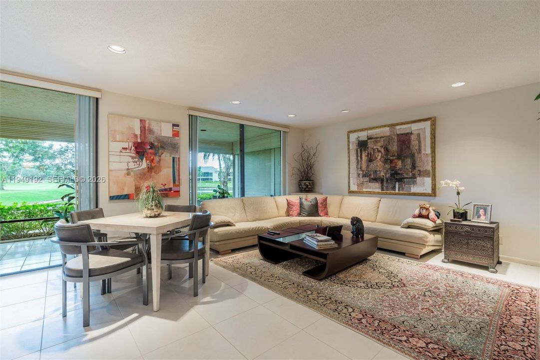 Activo con contrato: $95,000 (3 camas, 2 baños, 1809 Pies cuadrados)