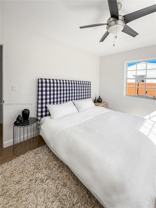 Vendido Recientemente: $999,995 (4 camas, 2 baños, 1784 Pies cuadrados)