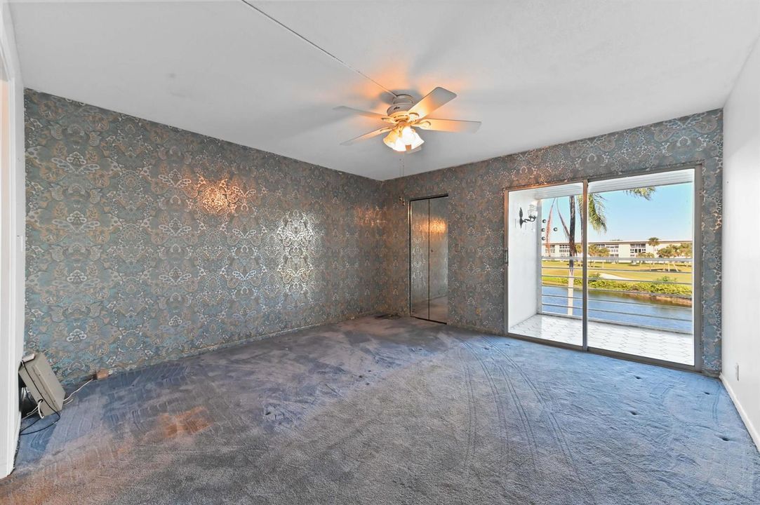 14 bedroom 01