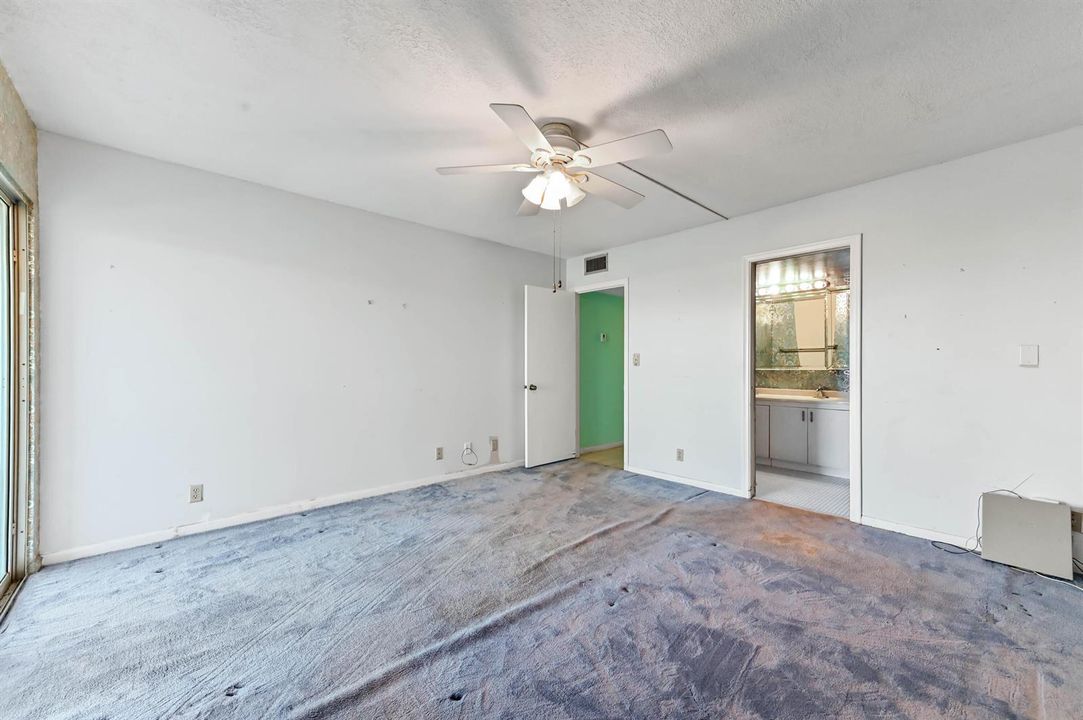 15 bedroom 02