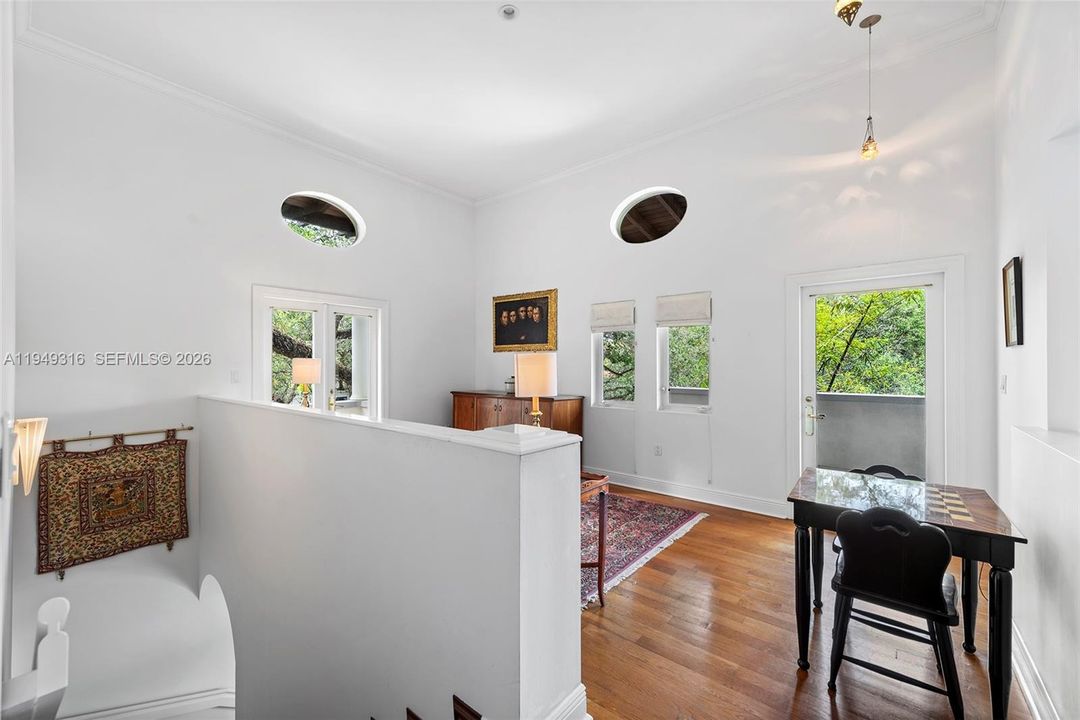 For Sale: $5,900,000 (6 beds, 4 baths, 4222 Square Feet)
